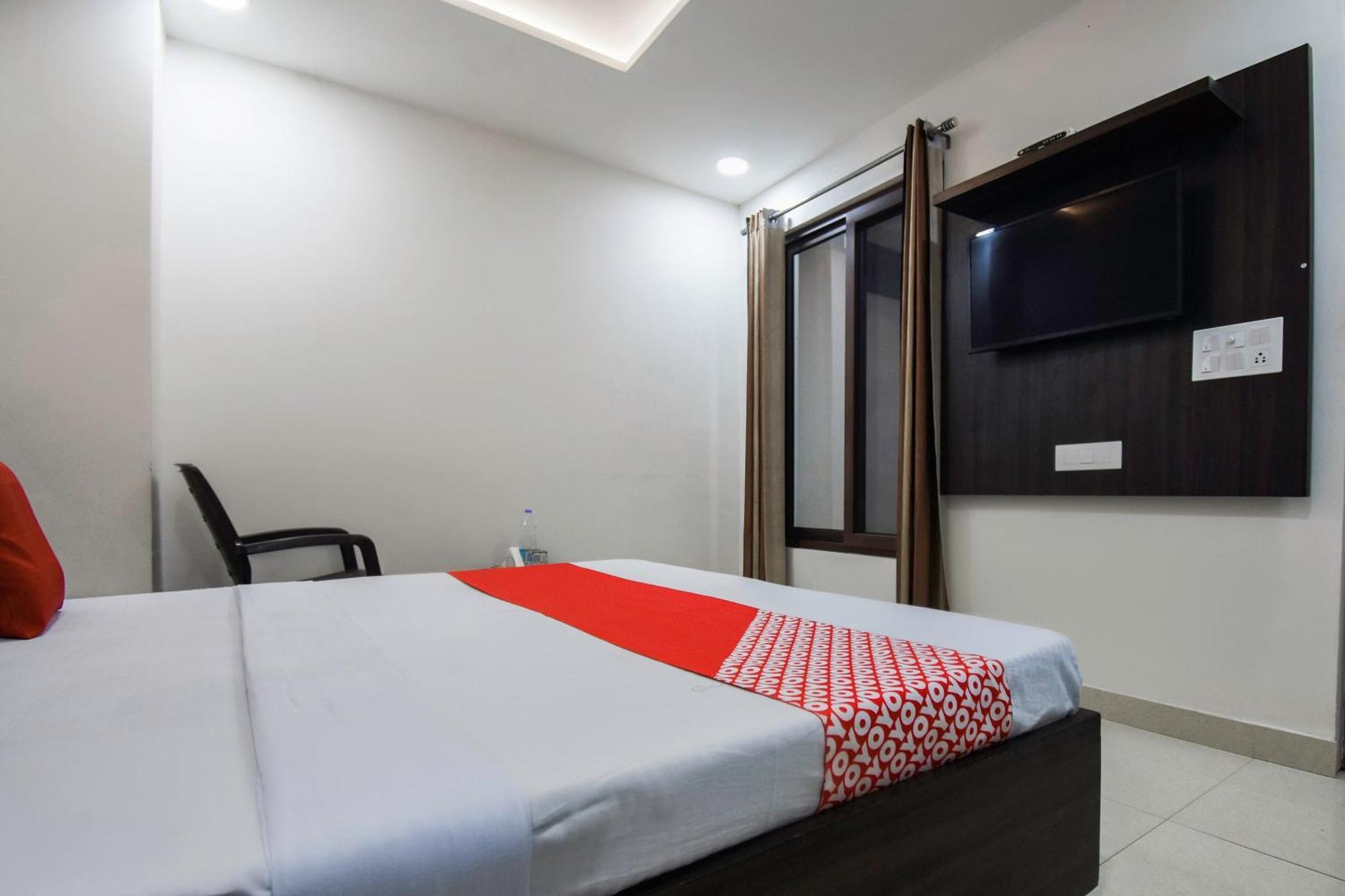 Hotel O Shangri-La-Inn Ludhiana Eksteriør billede